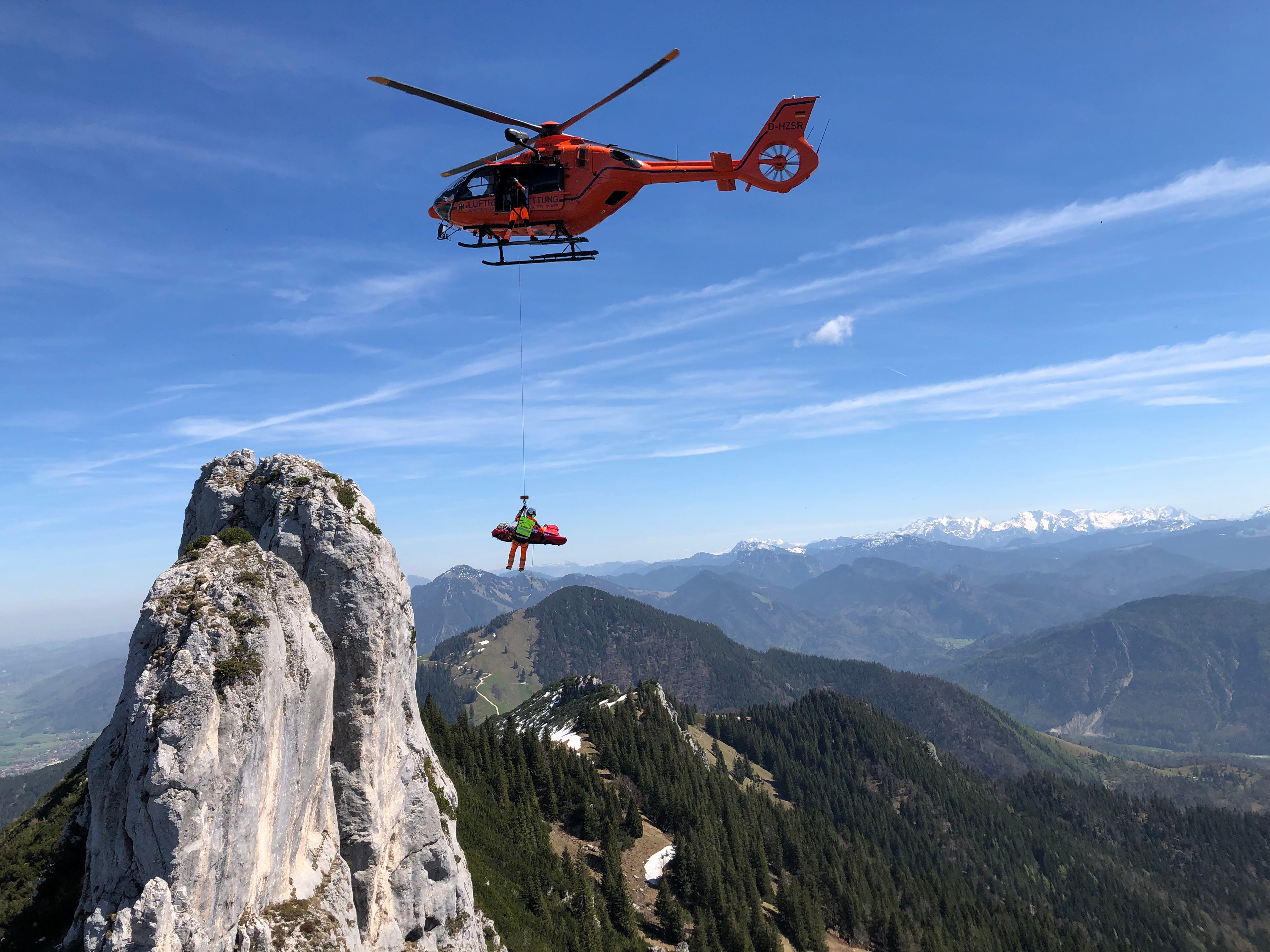 Windeneinsatz an der Kampenwand mit Hubschrauber Christoph 14